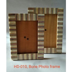 Photo frame of wood